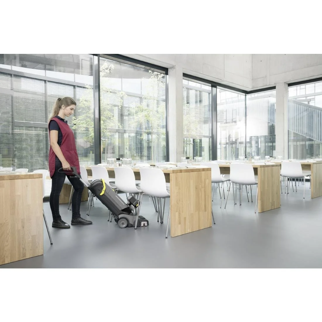 Karcher Scrubber Dryer BR 30/4 C BP Without Battery and Charger - Image 5