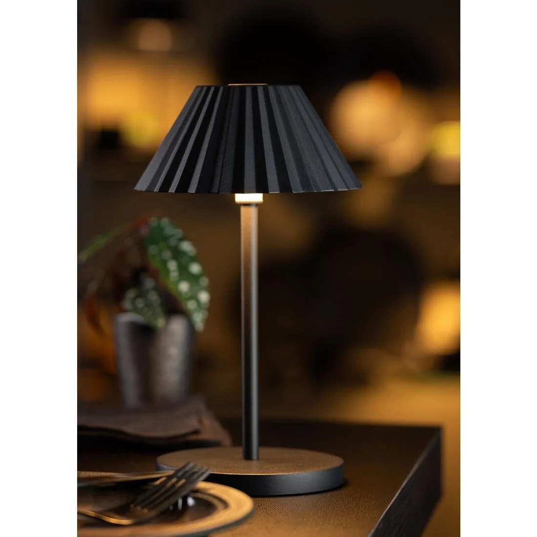 Utopia Aruba LED Cordless Table Lamp 230mm Black (6 Pack) - Image 2