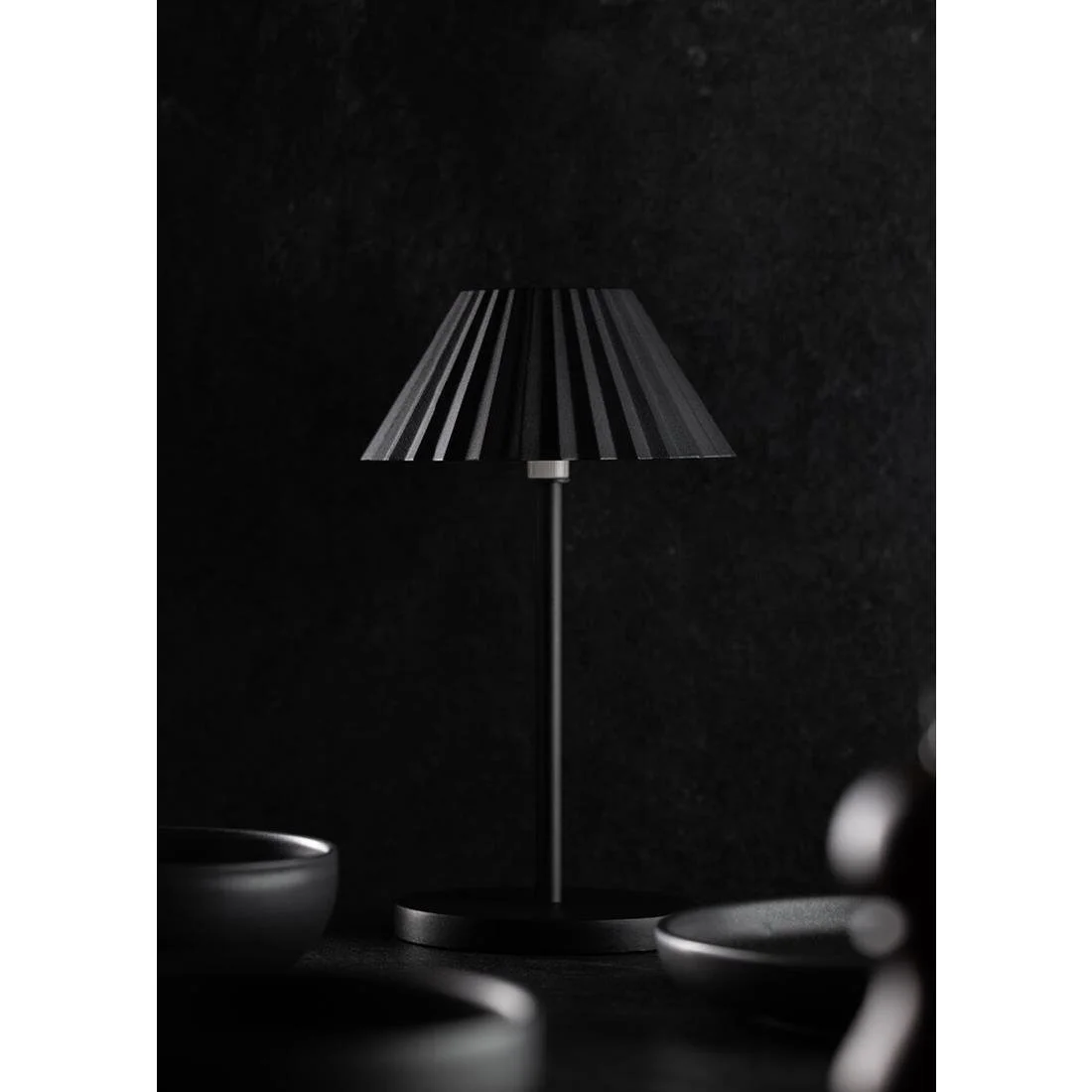 Utopia Aruba LED Cordless Table Lamp 230mm Black (6 Pack) - Image 4