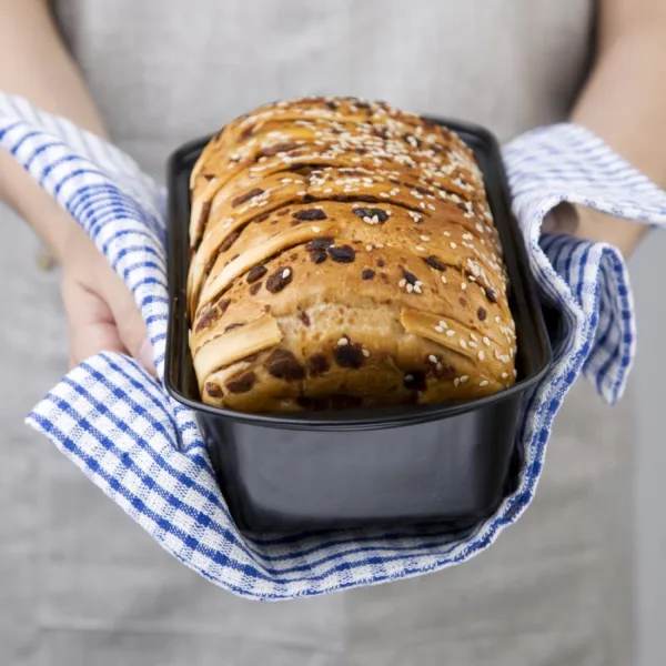 Vogue 1.5lb Non-Stick Loaf Tin 6x26x13cm