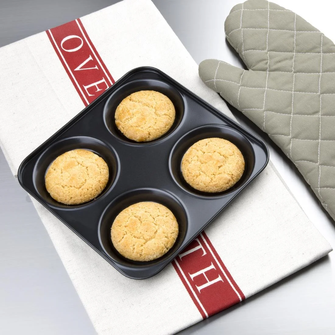 Vogue Non-Stick Yorkshire Pudding Tray - Image 3