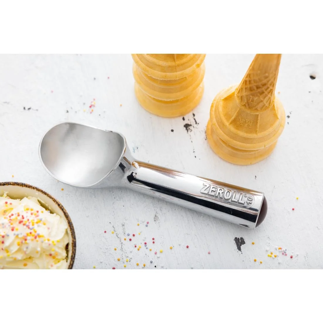 Zeroll Original Ice Cream Scoop Size 10 - Image 7