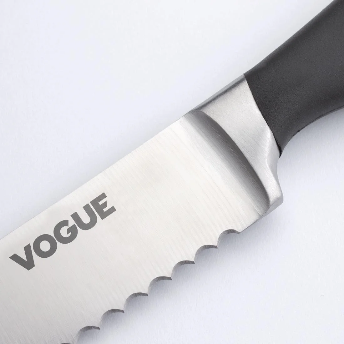 Vogue Soft Grip Bread Knife 20.5cm - Image 3