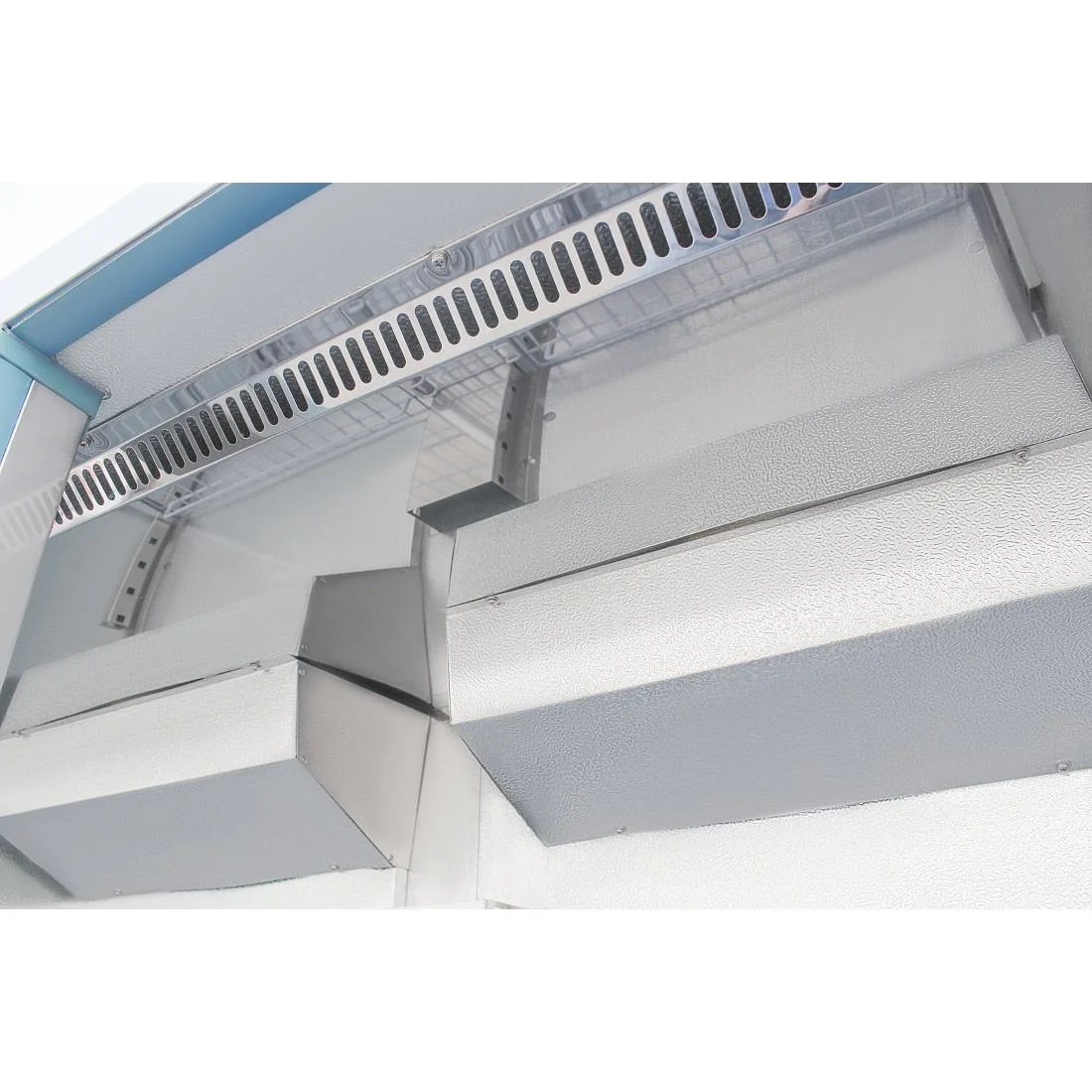 Polar 2 Door Slimline Freezer 960 Ltr - Image 16