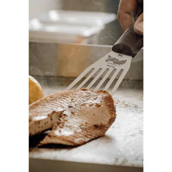 Mercer Culinary Hells Handle Heat Resistant Fish Turner