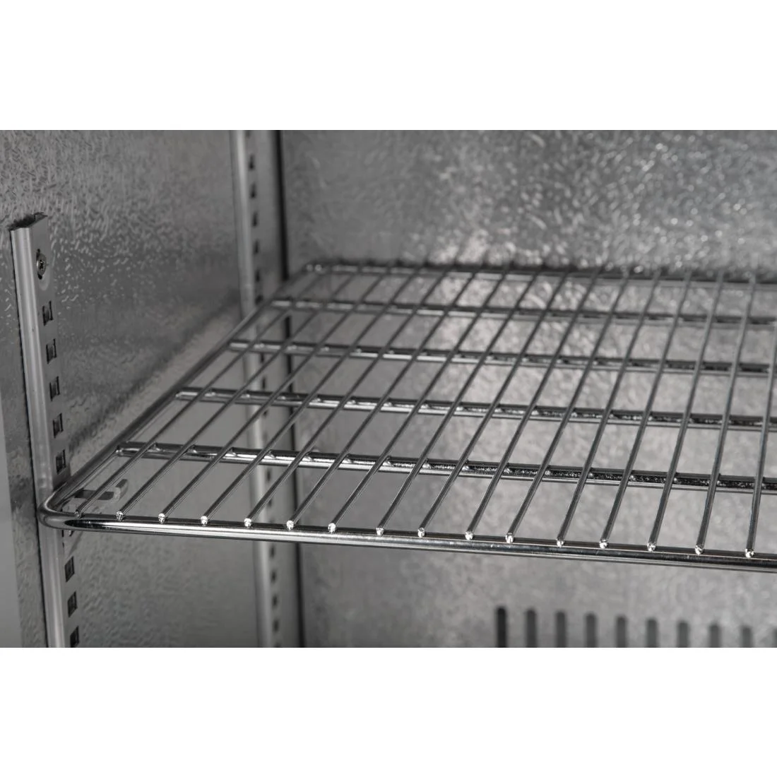 Polar Back Bar Cooler with Sliding Doors in Black 208Ltr - Image 4