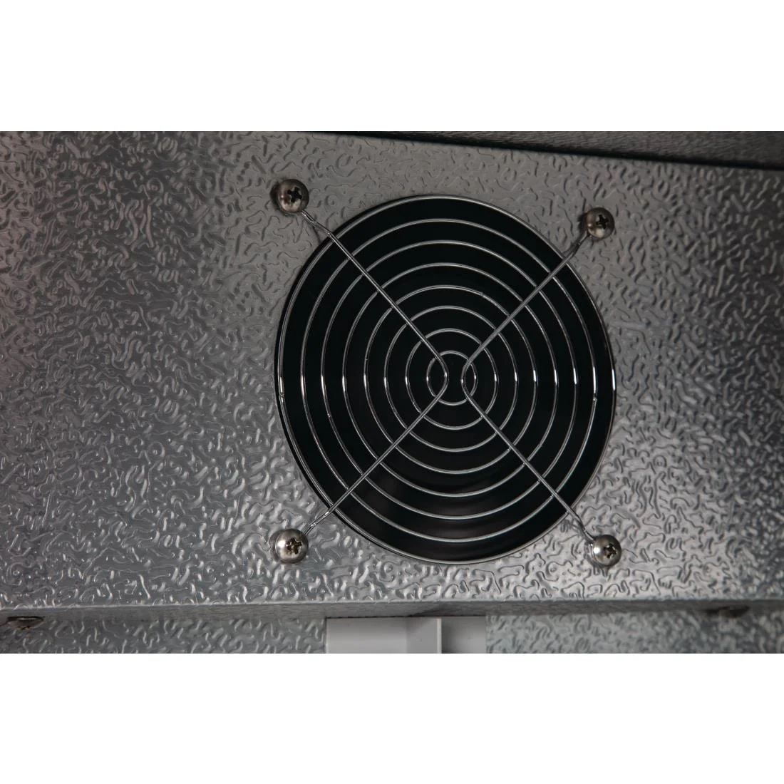 Polar G-series 850mm Single Door Back Bar Cooler Solid Door 128 Ltr - Image 6