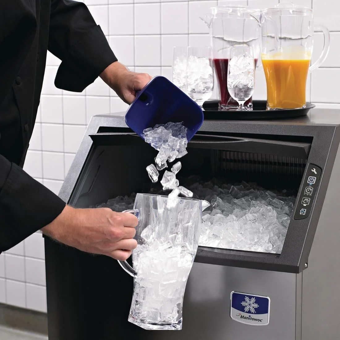 Manitowoc NEO Integral Storage Ice Maker 104kgs - Image 3