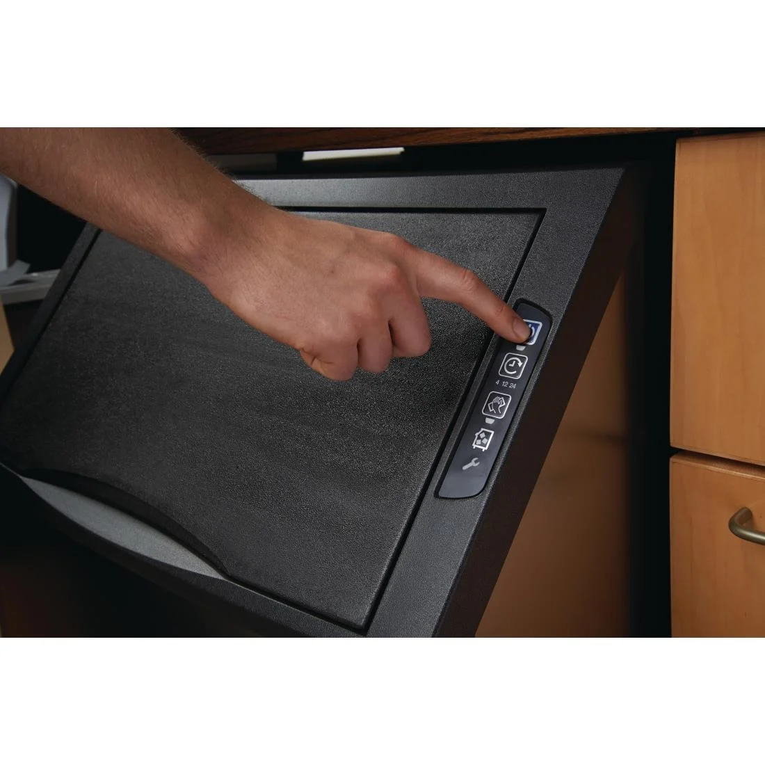 Manitowoc NEO Integral Storage Ice Maker 59kg - Image 4