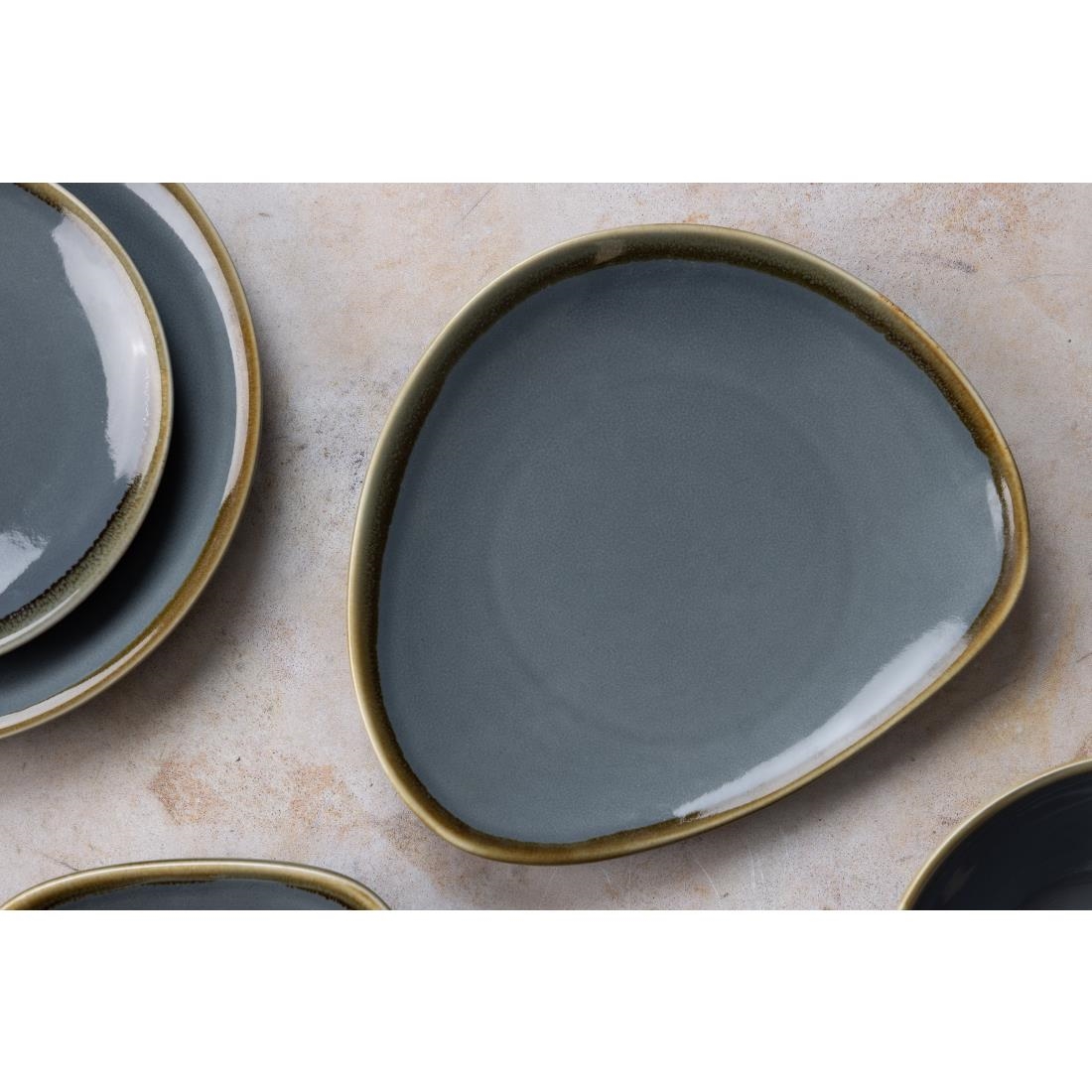 Olympia Kiln Triangular Plate Ocean 230mm