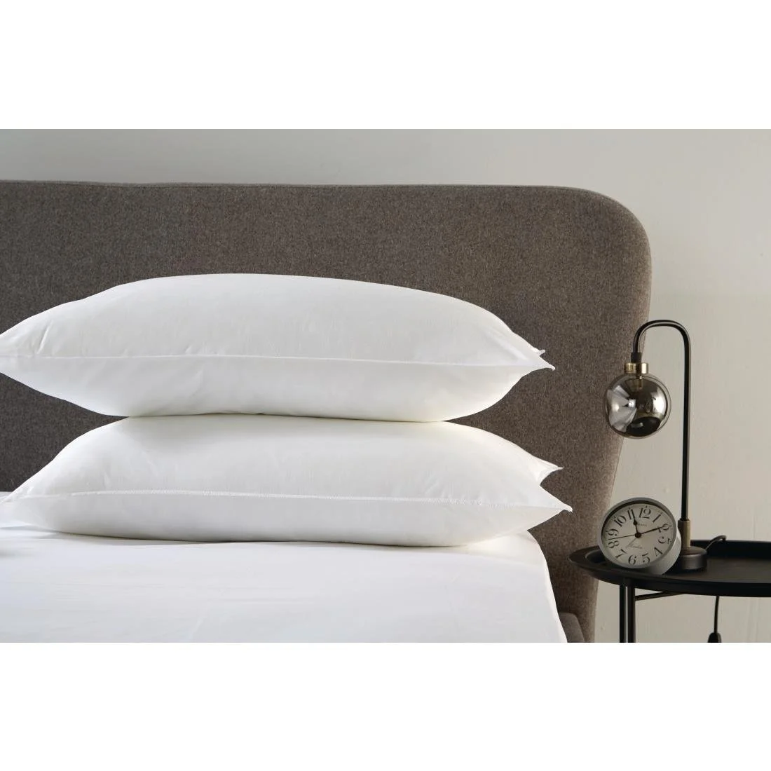 Mitre Essentials Hollo Pillow - Image 5