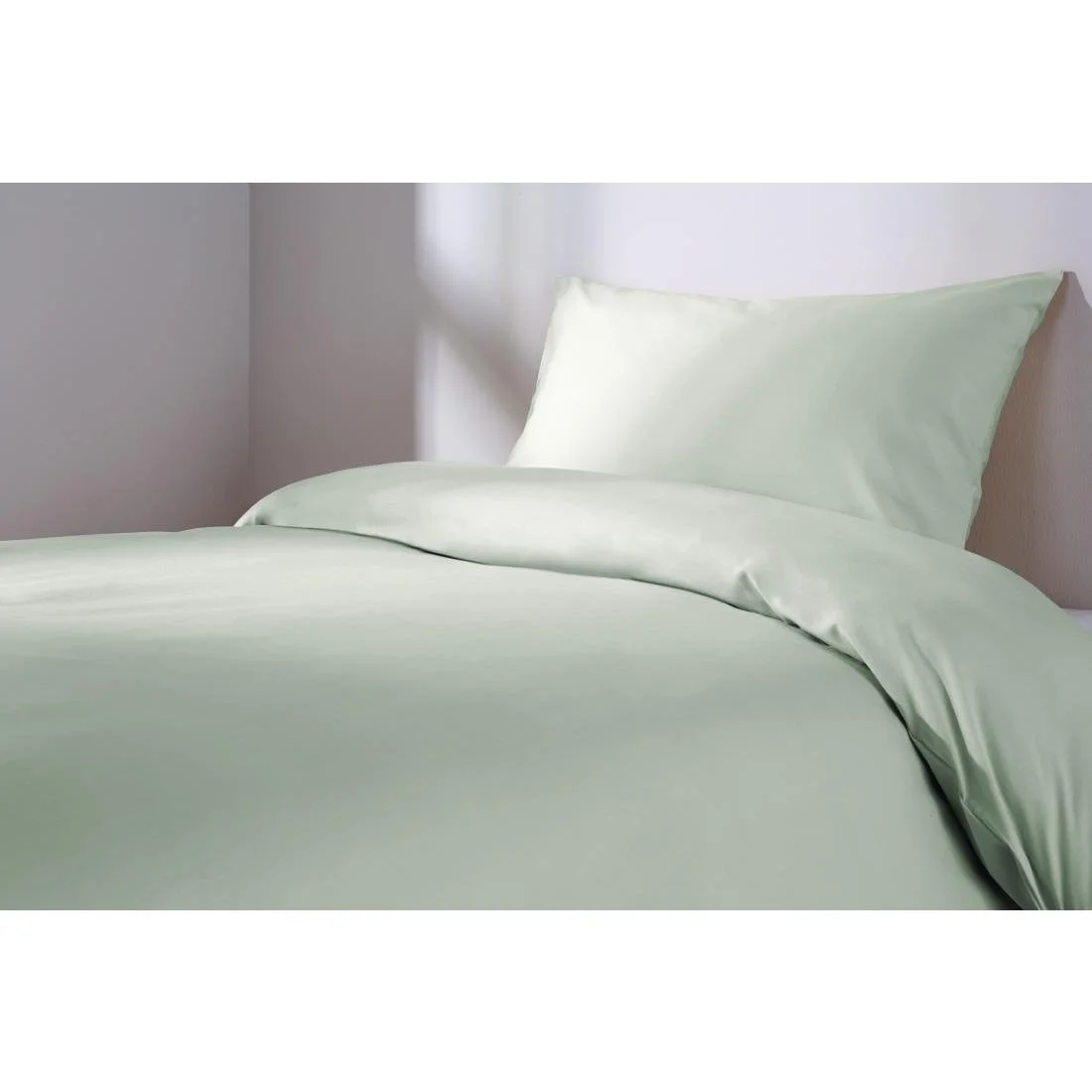 Mitre Essentials Spectrum Fitted Sheets Green