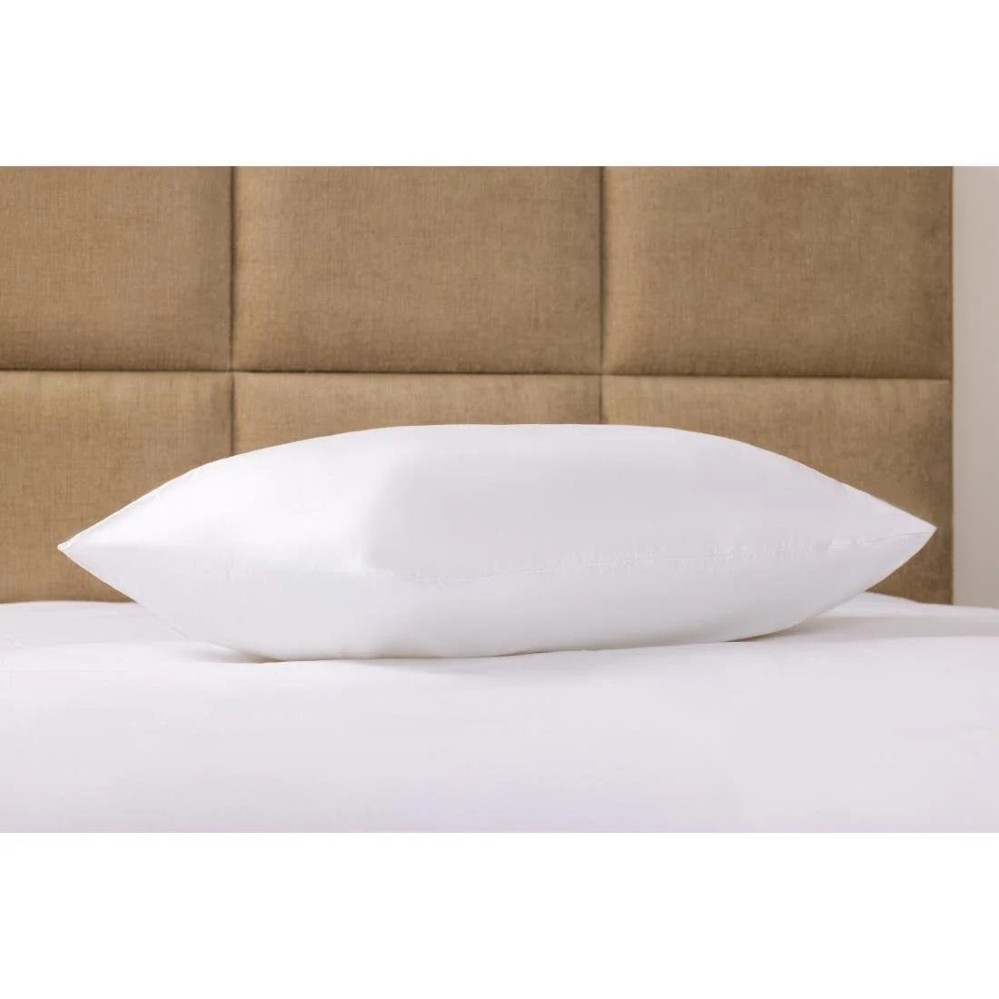 Mitre Luxury Countess Pillows - Image 4