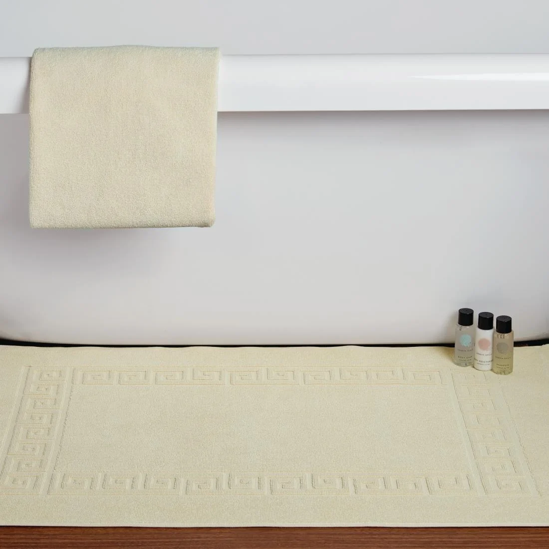 Mitre Essentials Nova Bath Mat Cream - Image 2