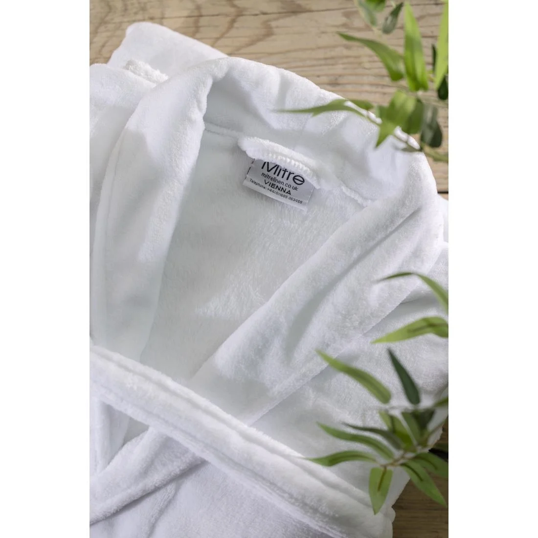 Mitre Comfort Vienna Bathrobe Large - Image 3