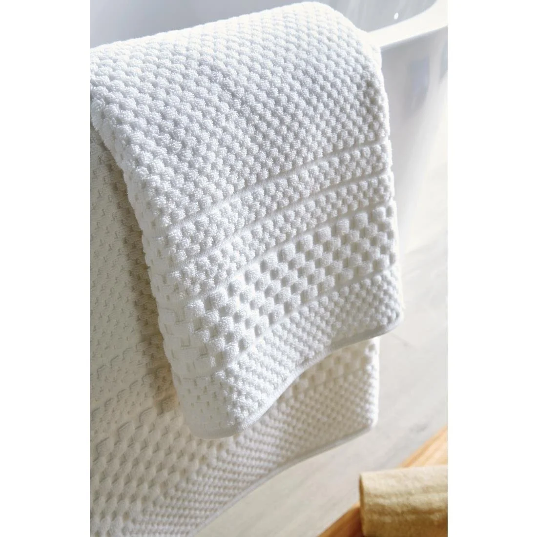 Mitre Heritage Chequers Bath Mat White - Image 8