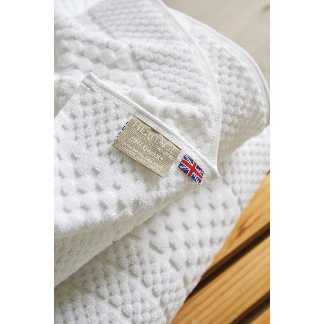 Mitre Heritage Chequers Bath Mat White - Image 5