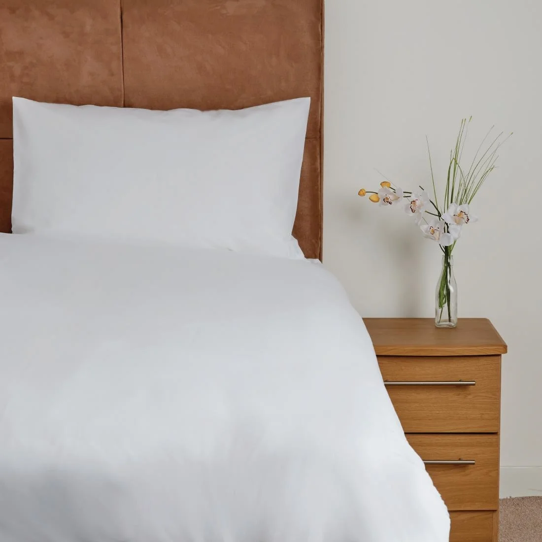 Mitre Essentials Spectrum Bed Linen Set White Single - Image 2