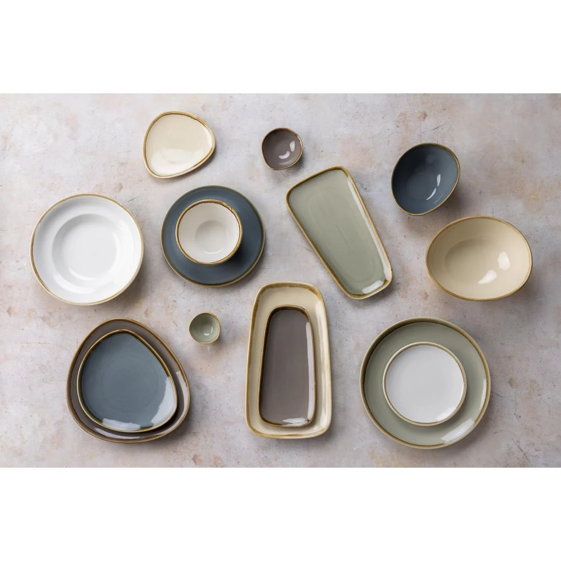 Olympia Kiln Platter Sandstone 335mm
