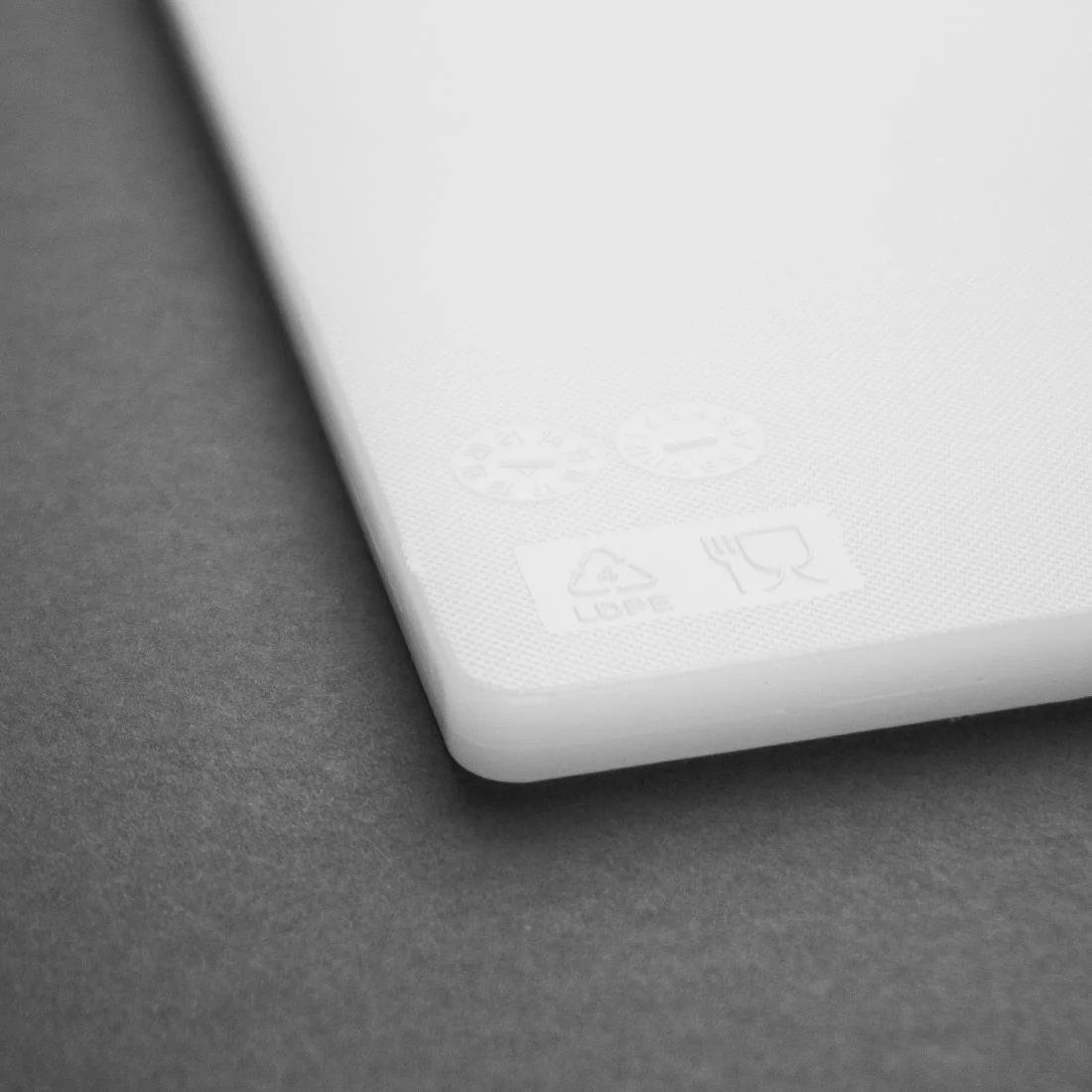 Hygiplas Low Density Antibacterial Chopping Board White 450x300x10mm - Image 4