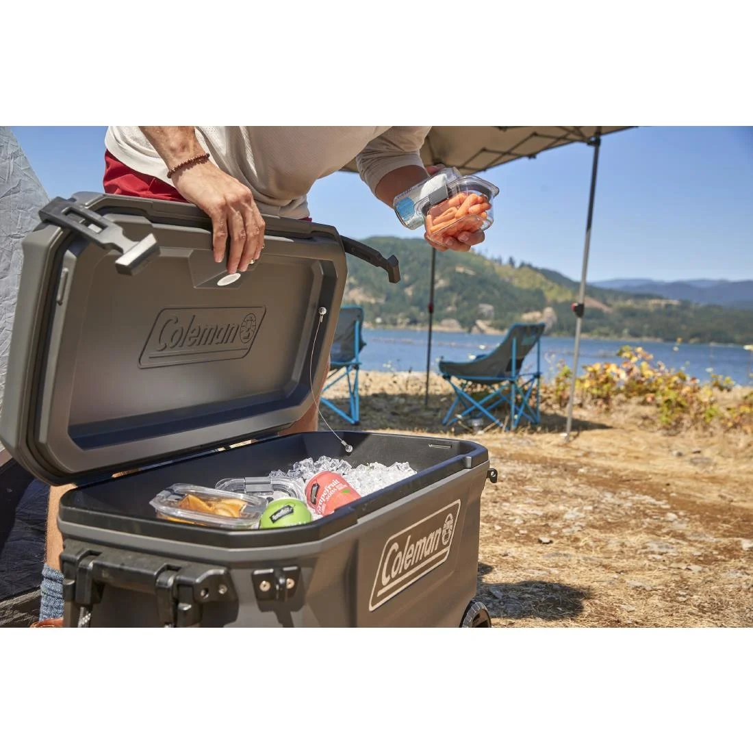 Coleman Convoy Cooler 65QT Wheeled - Image 4
