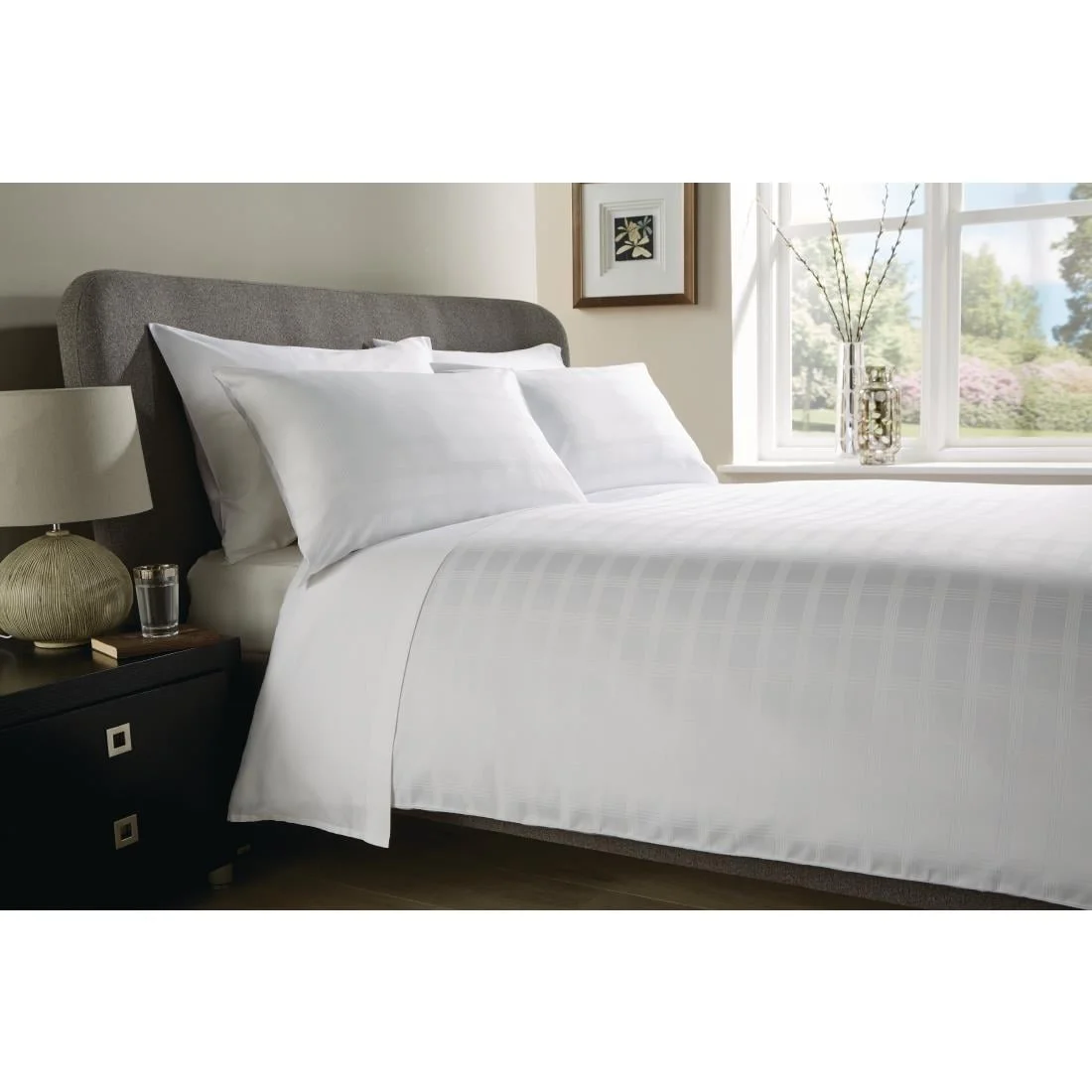 Comfort Vercelli Checked Pillowcase White - Image 2