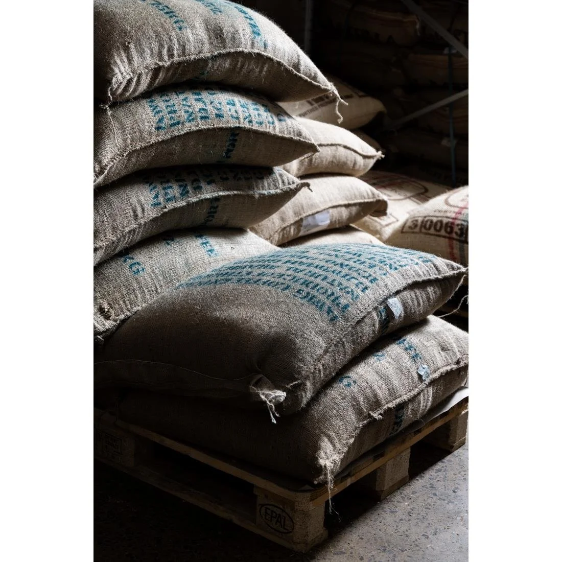 Beaumont No.4 Decaf Coffee Espresso Grind 1kg - Image 2