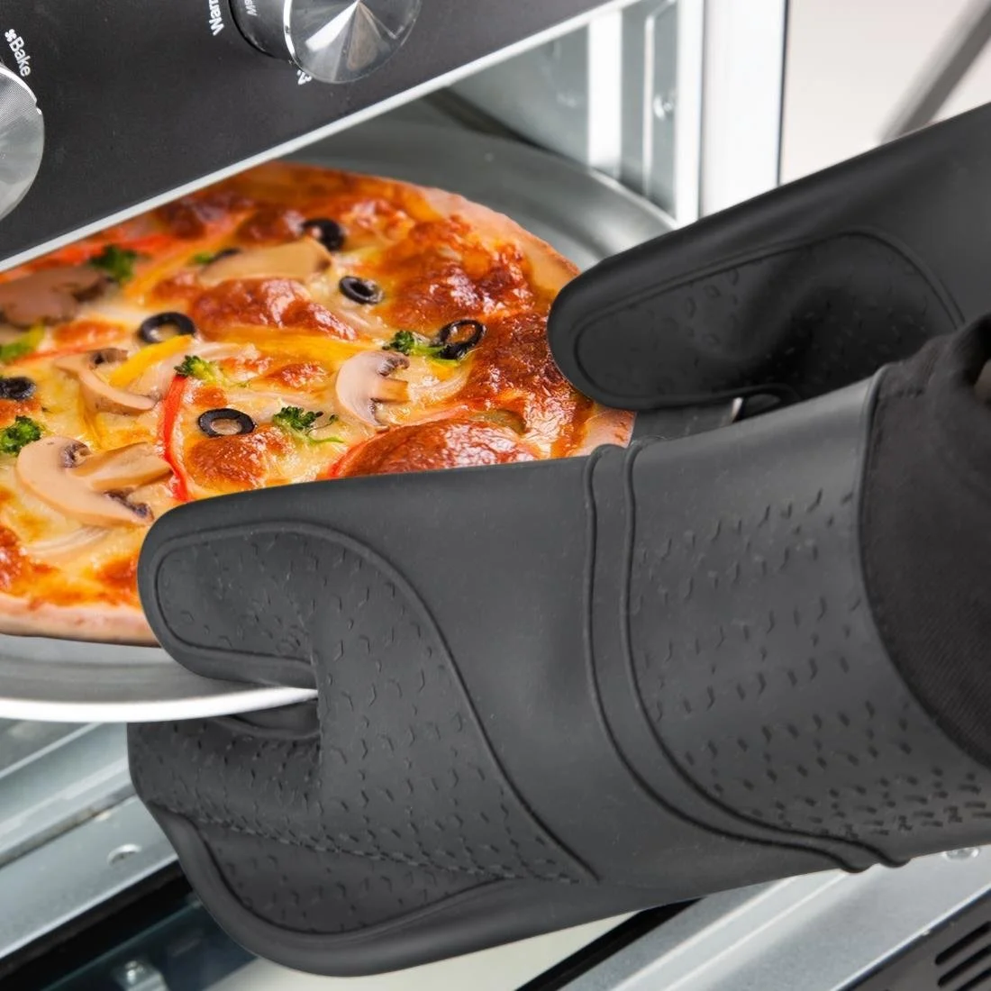 Vogue Silicone Oven Mitt with Sleeve - Image 5