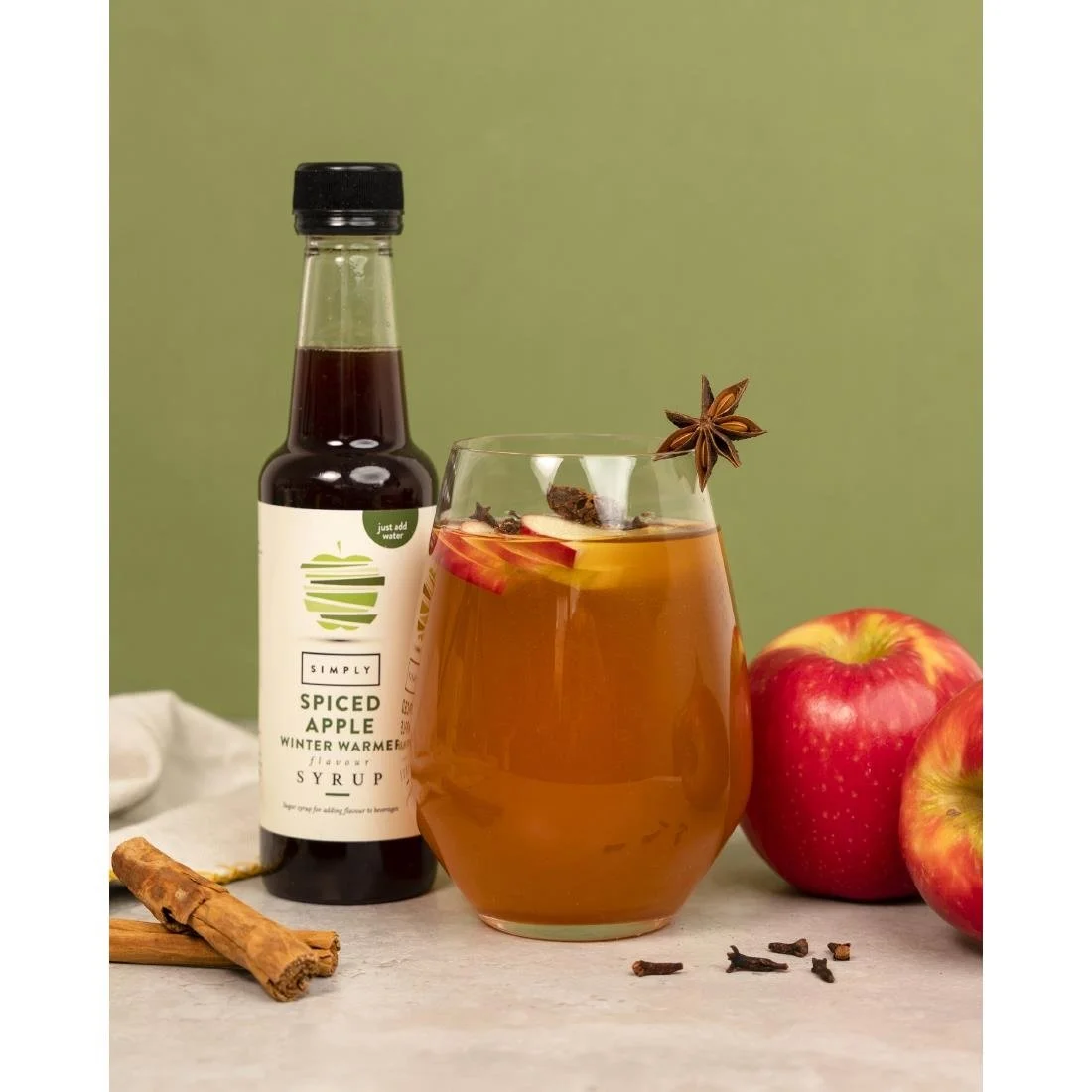 Simply Winter Warmer Spiced Apple Syrup 1Ltr - Image 4