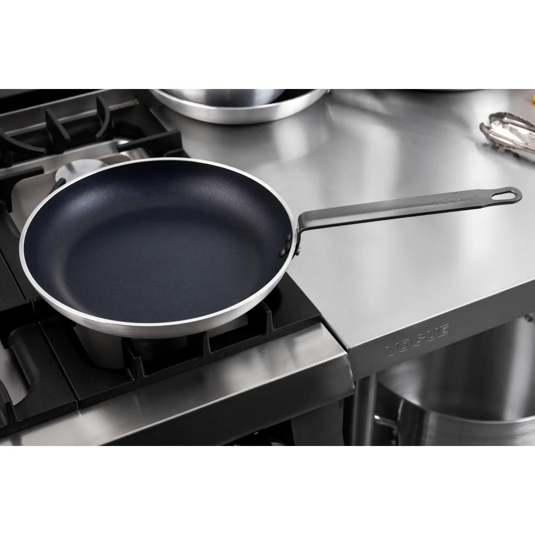 Vogue Aluminium Non-stick Teflon Platinum Plus Frying Pan 32cm - Image 7