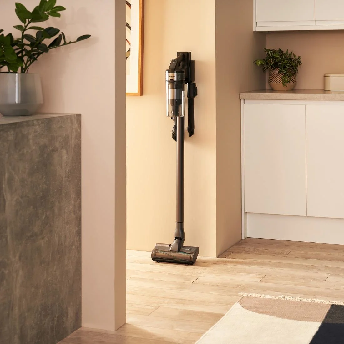 Samsung Jet 75E Pet Cordless Stick Vacuum Cleaner with Pet tool 200W - Image 2