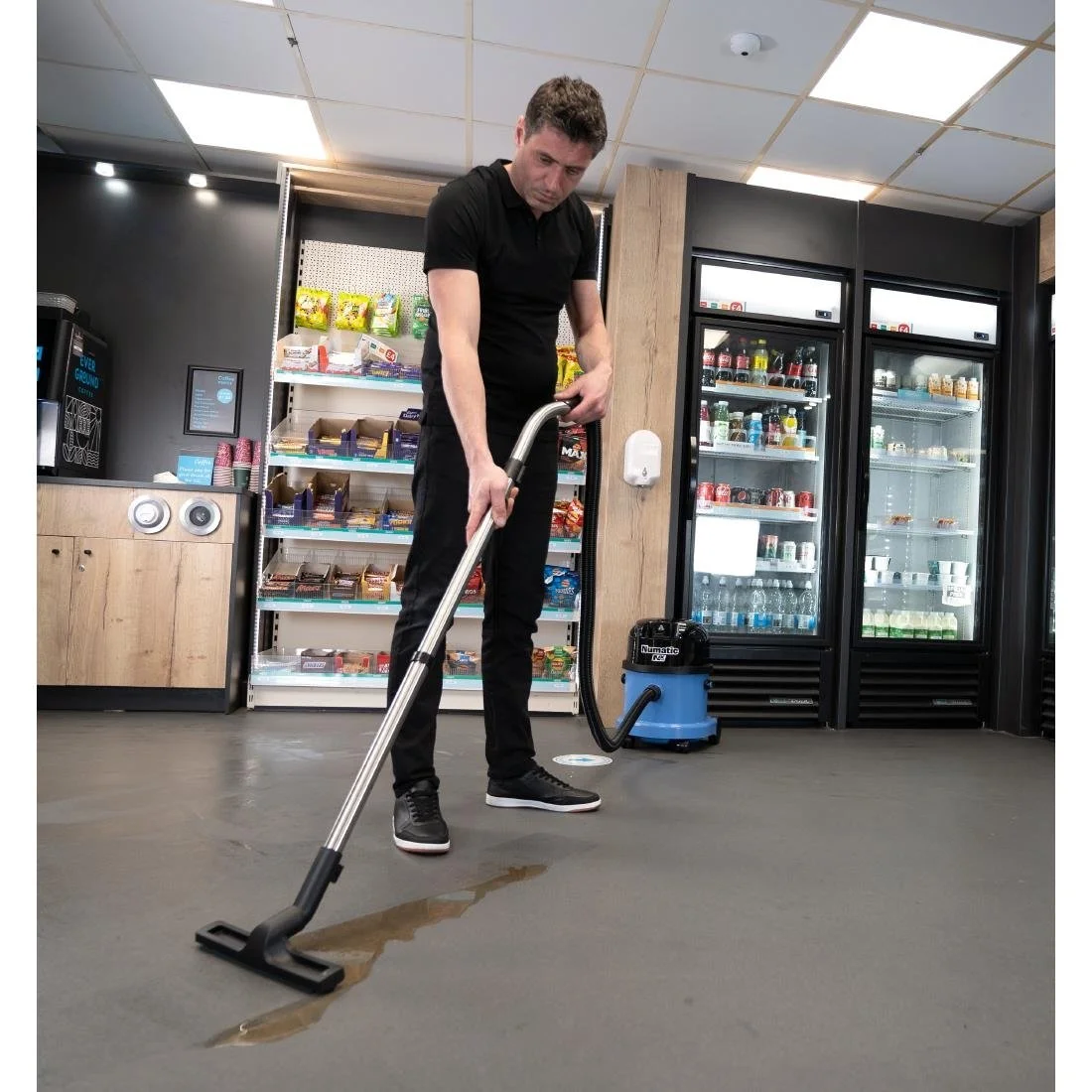 Numatic Battery Powered Wet & Dry Vacuum Cleaner WBV370NX - Image 14