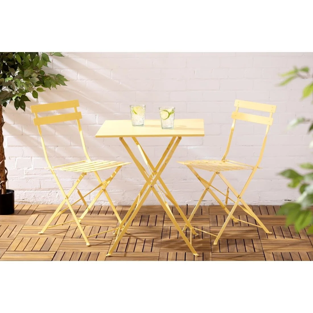 Bolero Perth Mellow Yellow Pavement Style Steel Folding Chairs (2 Pack) - Image 8