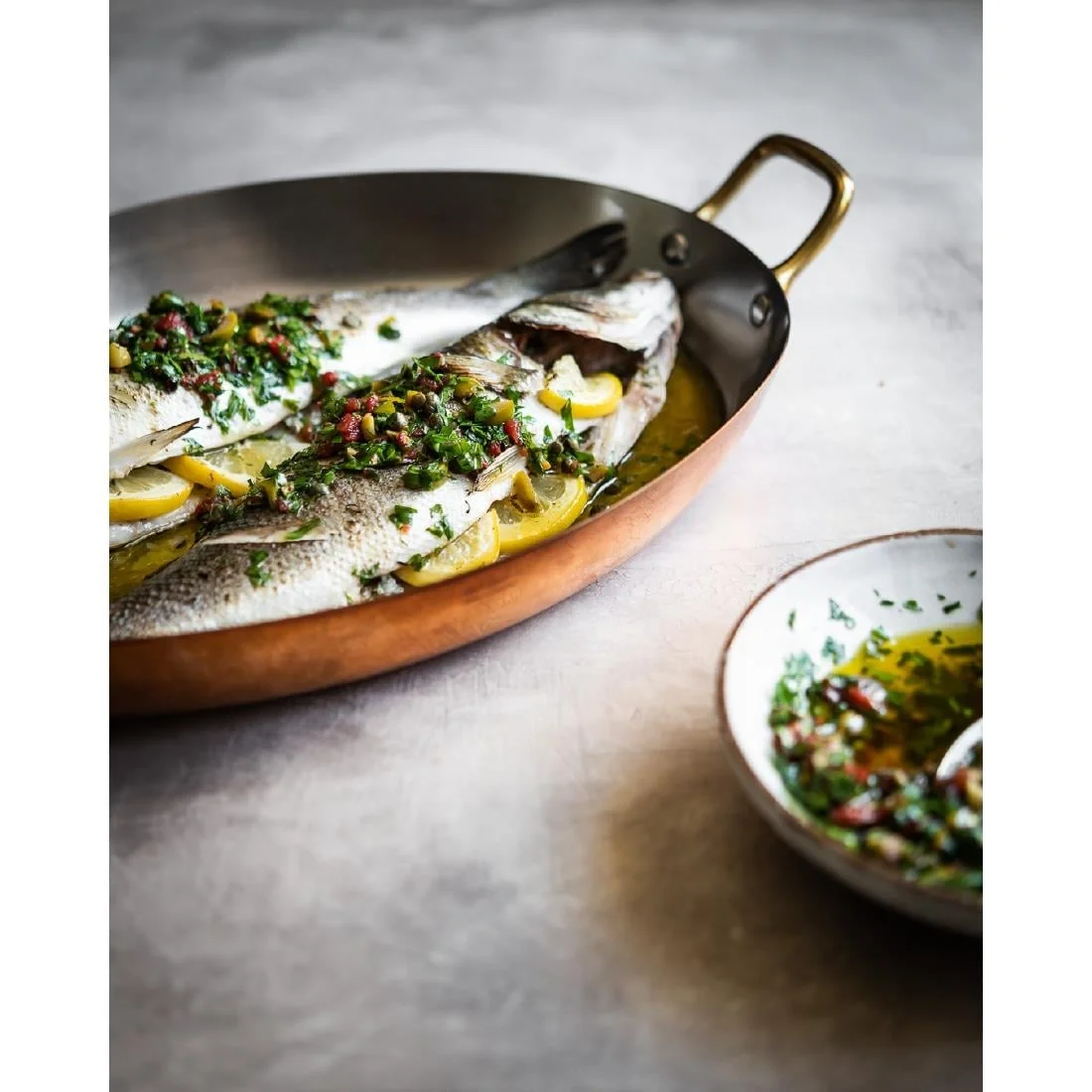 De Buyer Inocuivre Oval Dish with Brass Handles 32cm - Image 2