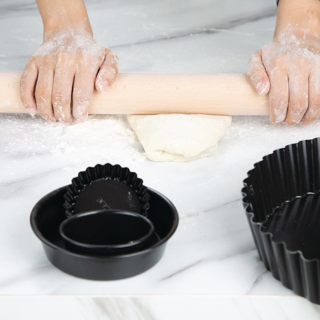 Vogue Wood Rolling Pin 46cm
