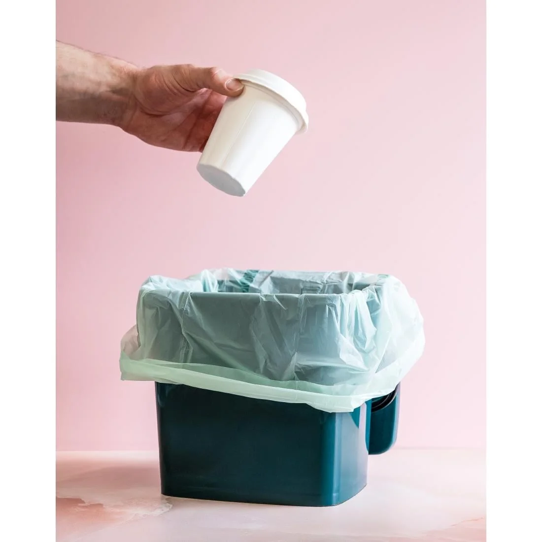 Vegware Compostable Food Caddy Bin Bags 8Ltr (25 Pack) - Image 2