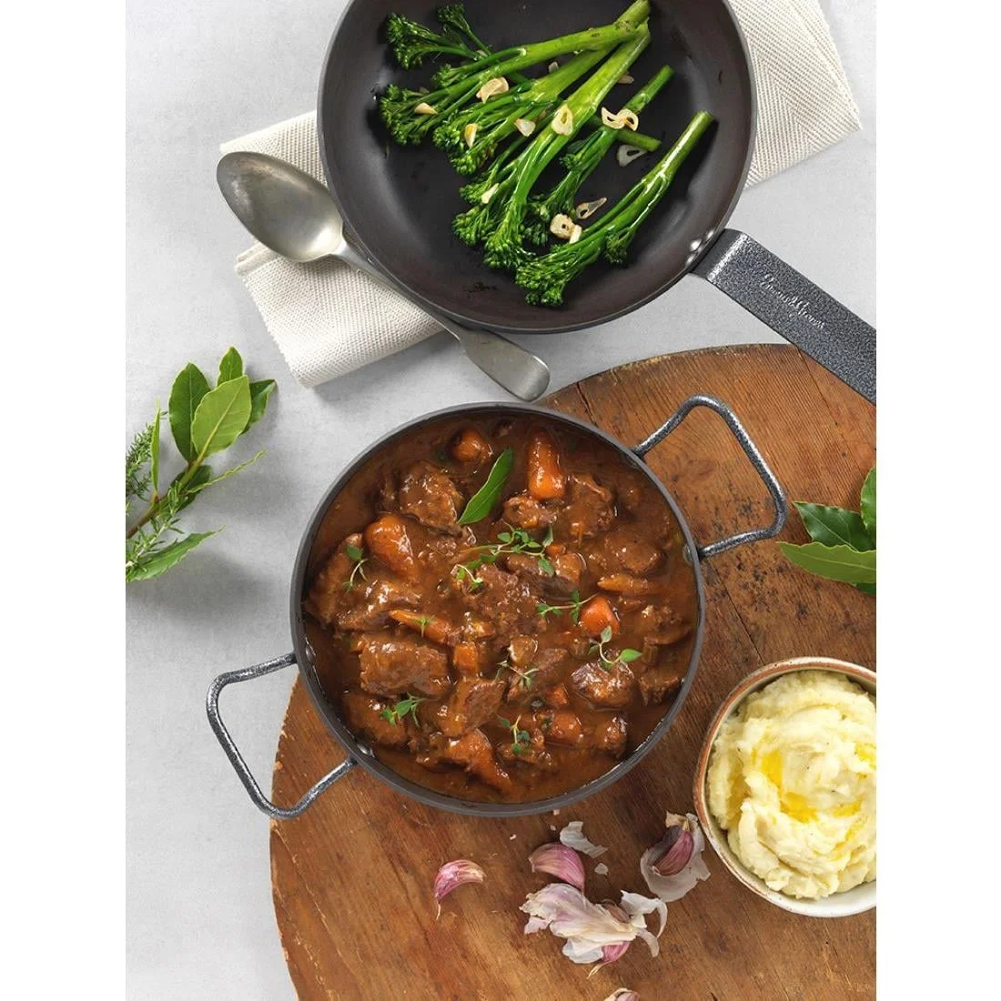Samuel Groves Professional Seasoned Carbon Steel Pan 22cm - Image 2