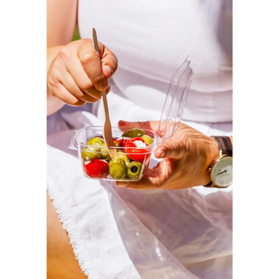 Vegware PLA Hinged Deli Containers 8oz (300 Pack) - Image 3