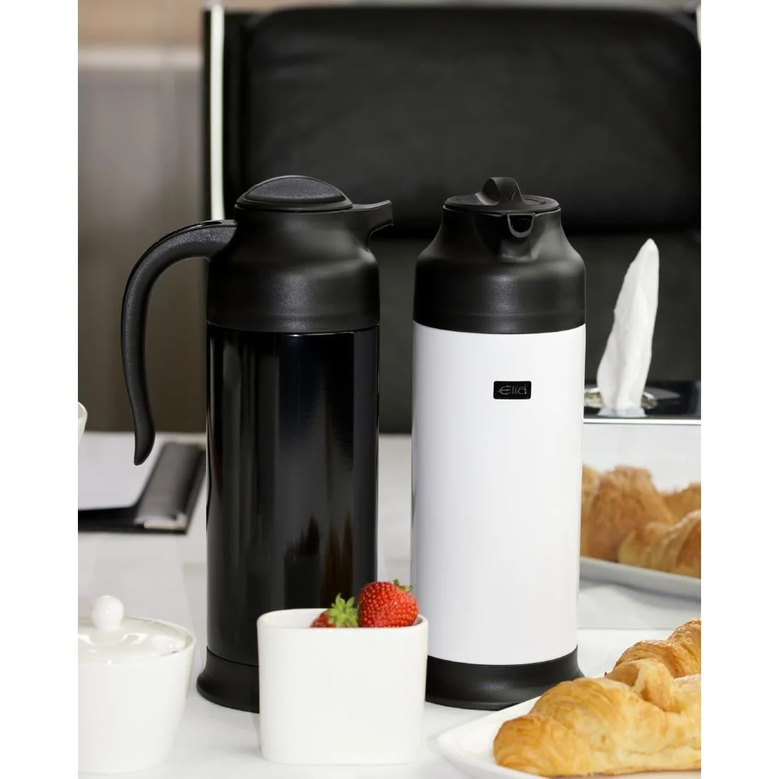 Elia Shatterproof Stainless Steel Vacuum Jug 700ml - Image 2