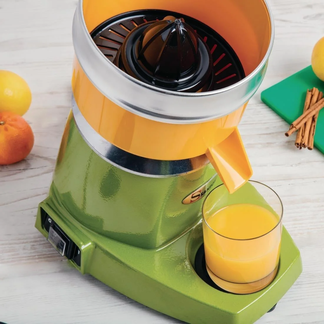 Santos Classic Citrus Juicer - Image 3