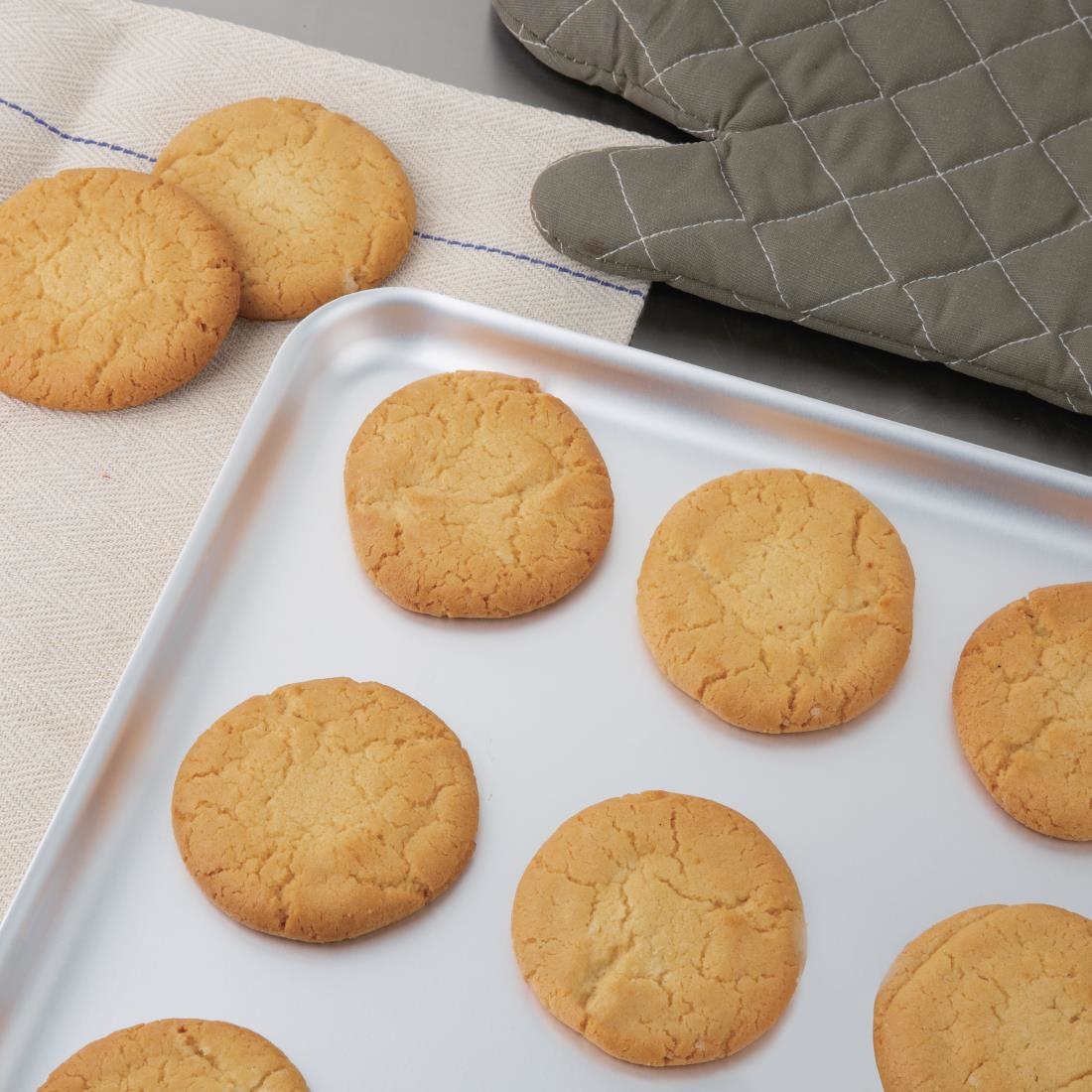 Vogue Aluminium Baking Sheet 476x 355mm