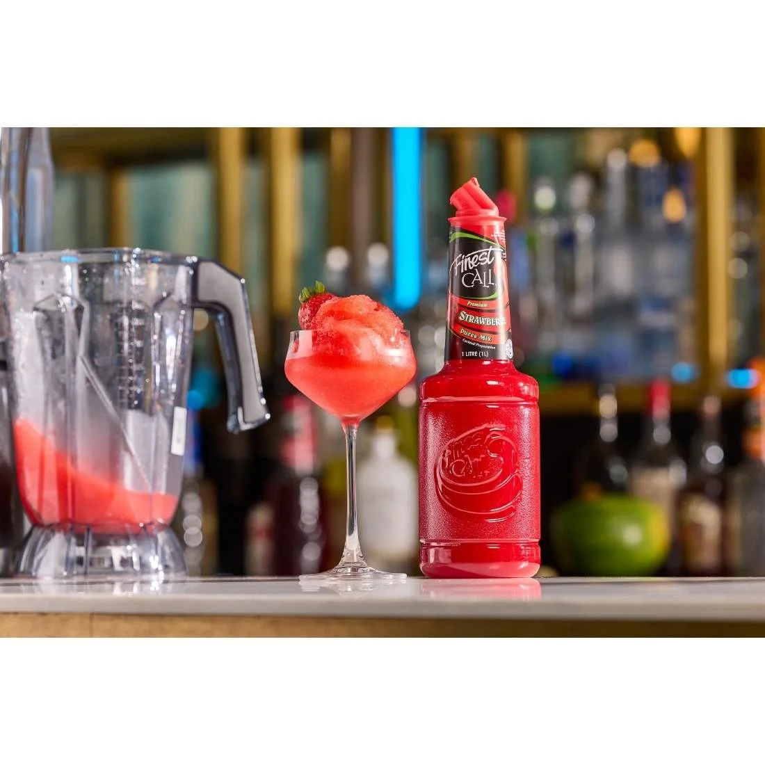 Finest Call Strawberry Puree 1Ltr - Image 2