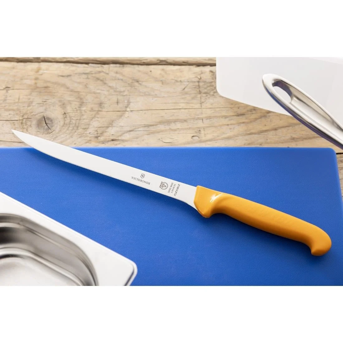 Swibo Flexible Fish Knife 20.5cm - Image 6