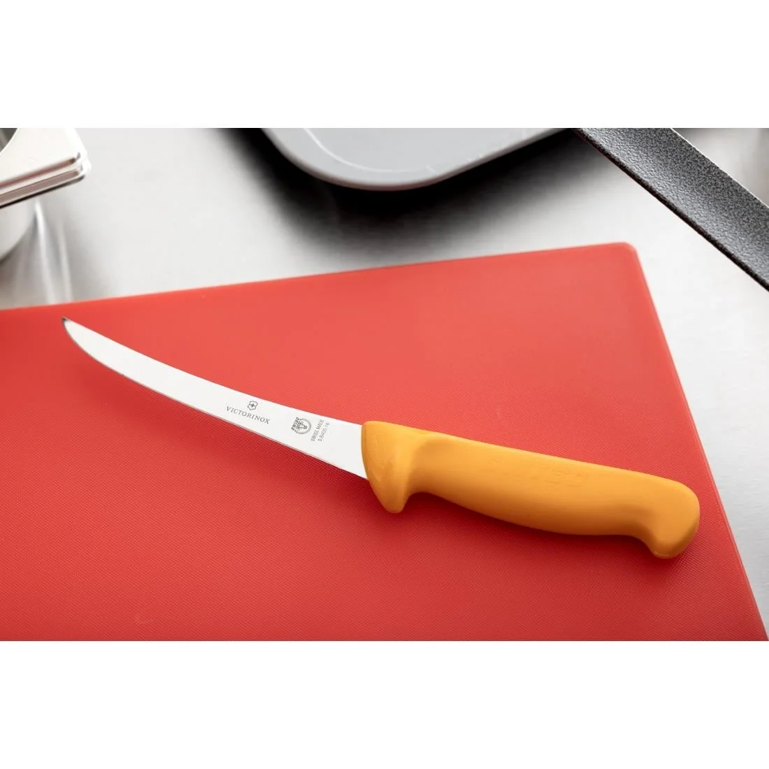 Swibo Boning Knife Curved Blade 16cm - Image 6