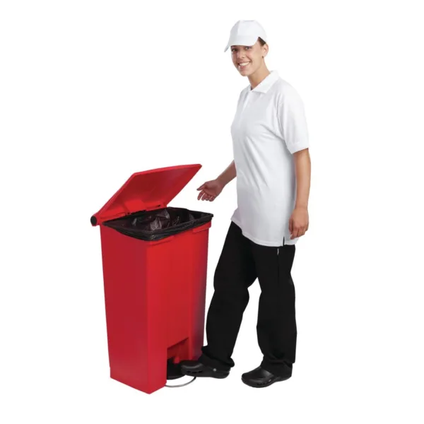 Rubbermaid Red Step On Container 87Ltr