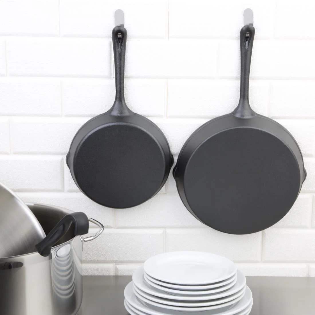 Vogue Round Cast Iron Skillet Pan 203mm - Image 7