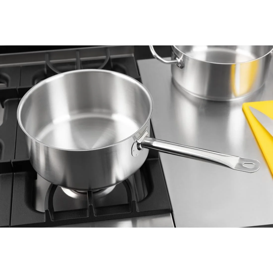Vogue Stainless Steel Saucepan 5Ltr - Image 8