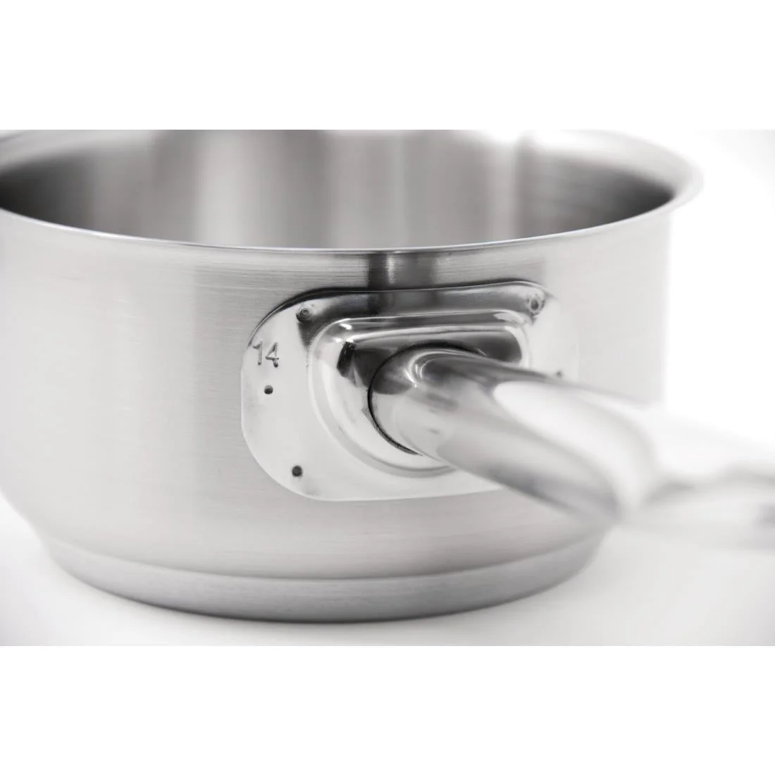 Vogue Stainless Steel Saucepan 8Ltr - Image 2