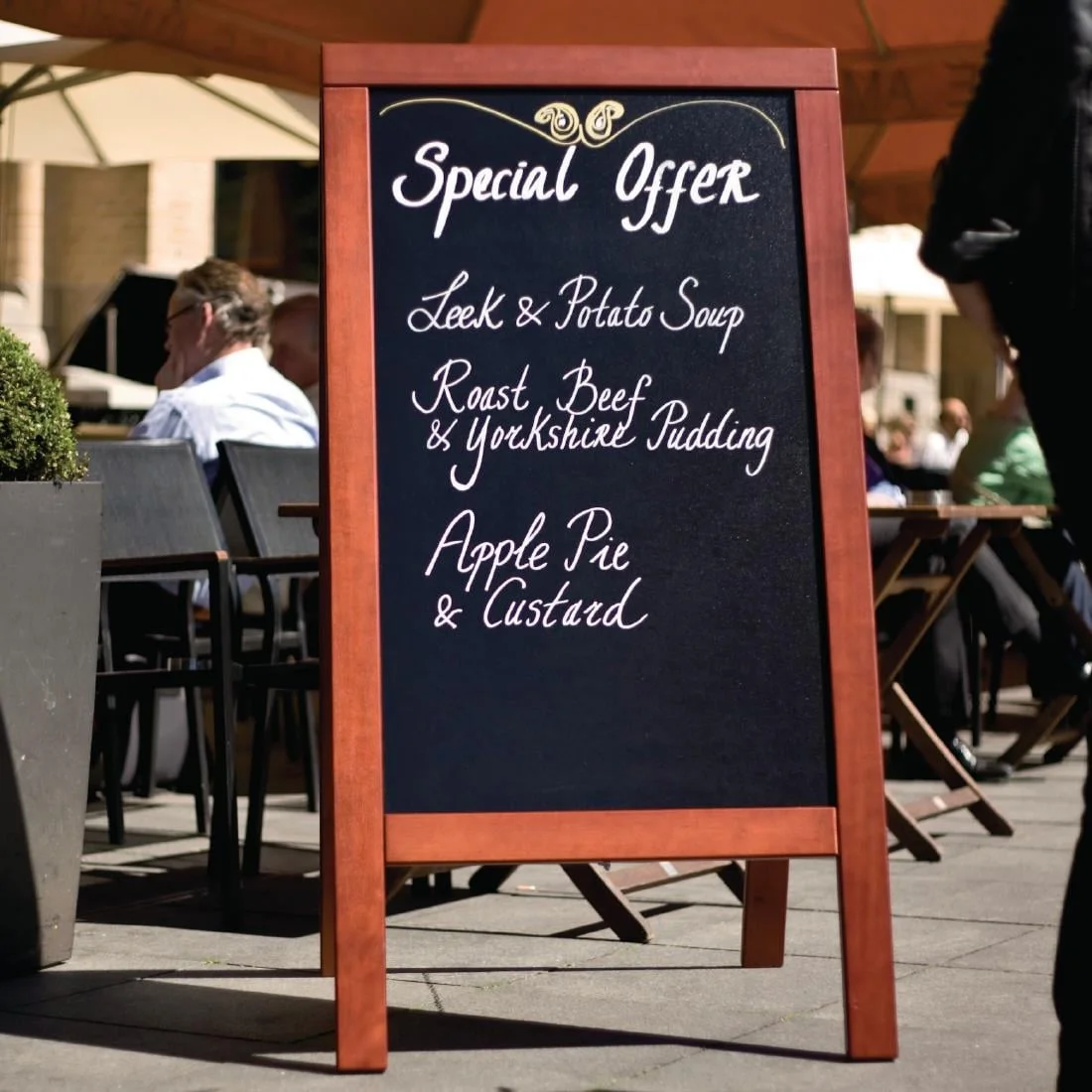 Securit Duplo Pavement Board 1350 x 700mm Mahogany - Image 3