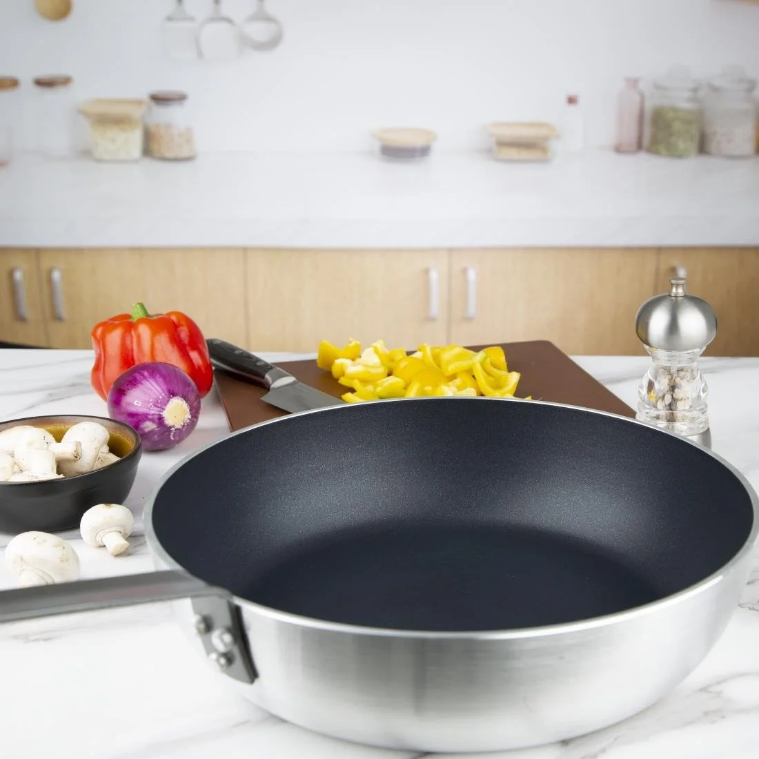 Vogue Aluminium Non-stick Teflon Platinum Plus Sauté Pan 319mm - Image 6
